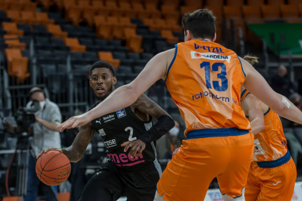 屡次夺冠 屡次夺冠