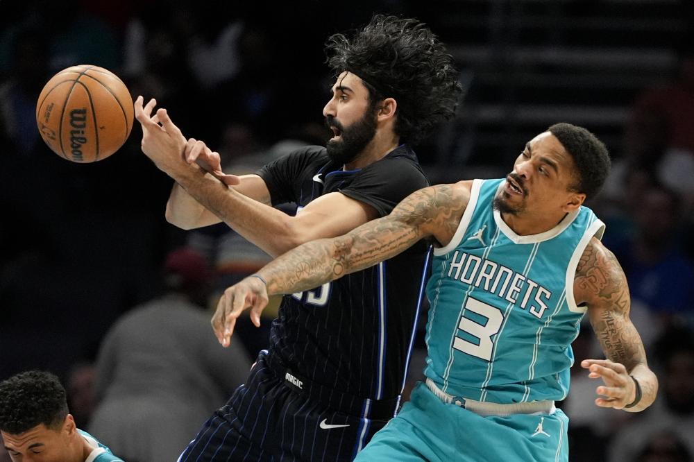 而在赛场内 而在赛场内